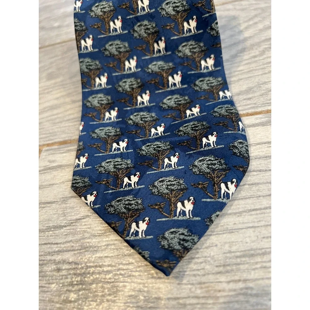 Big‎ Dogs All Over Print 100% Silk Neck Tie 90s Y2K  AOP Trees Korea Necktie